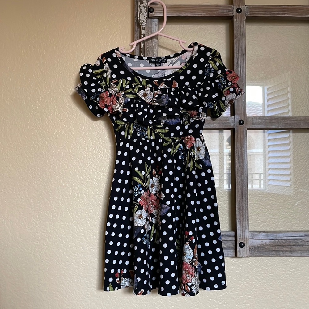 Ava & Yelly size 4T polka dot floral dress